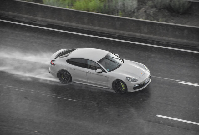 Porsche 971 Panamera Turbo S E-Hybrid