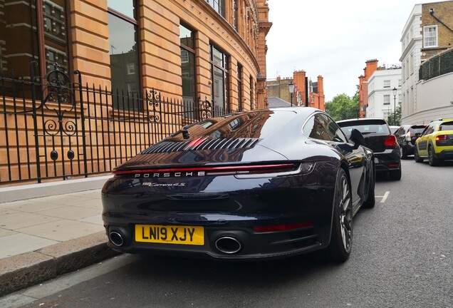 Porsche 992 Carrera 4S