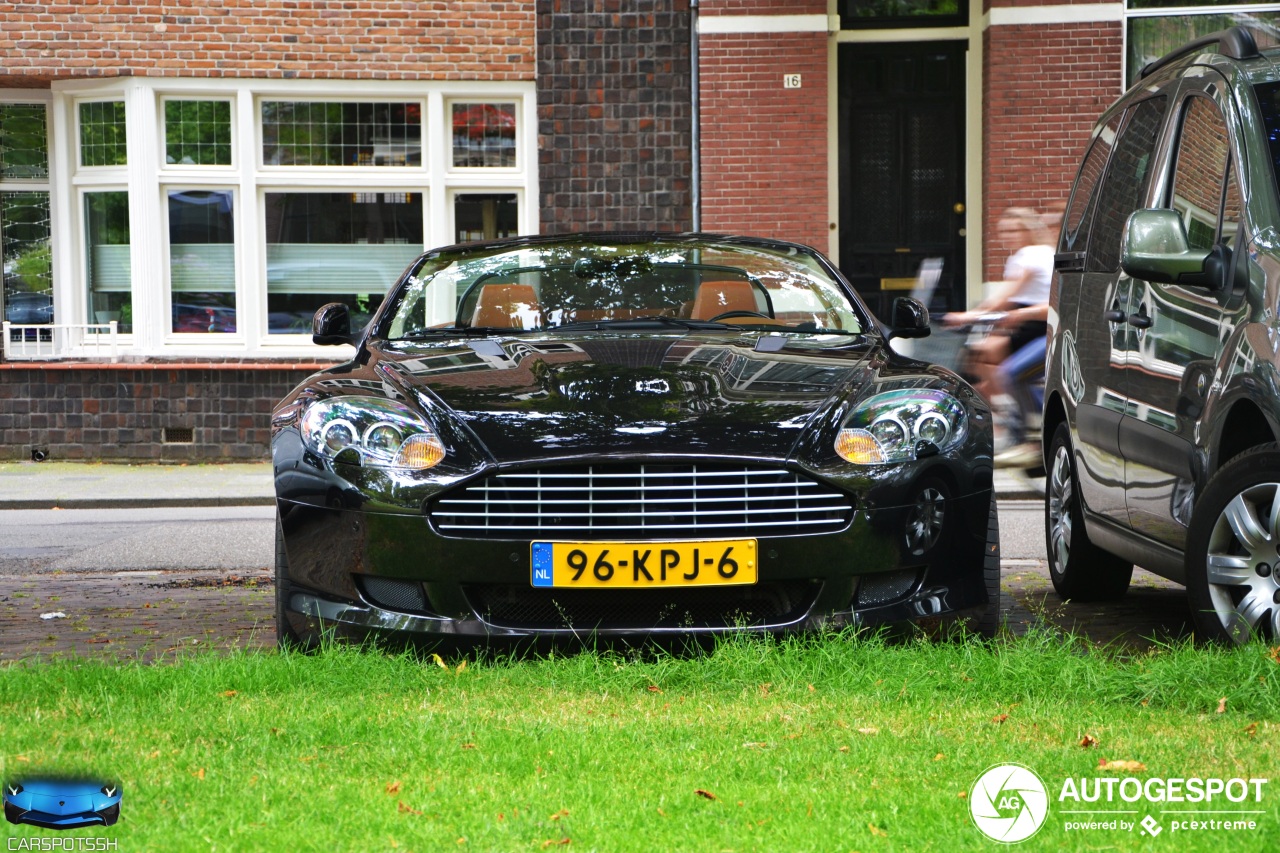 Aston Martin DB9 Volante