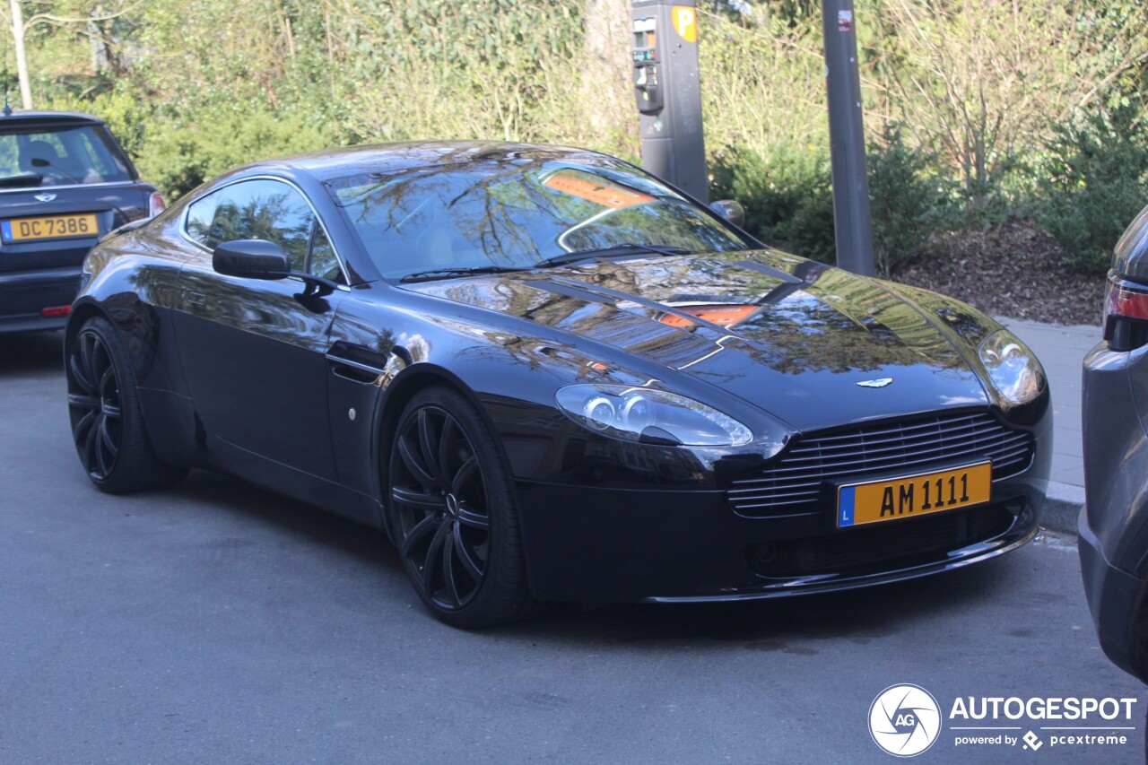 Aston Martin V8 Vantage