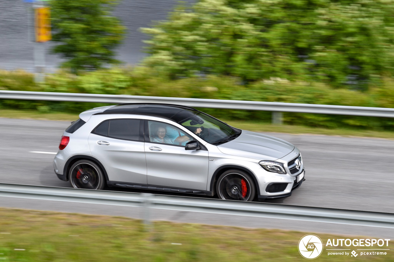 Mercedes-AMG GLA 45 X156