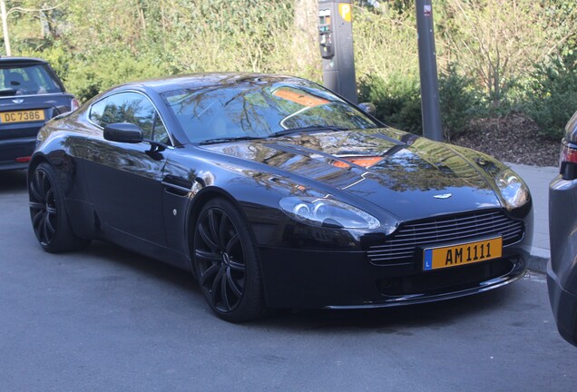 Aston Martin V8 Vantage