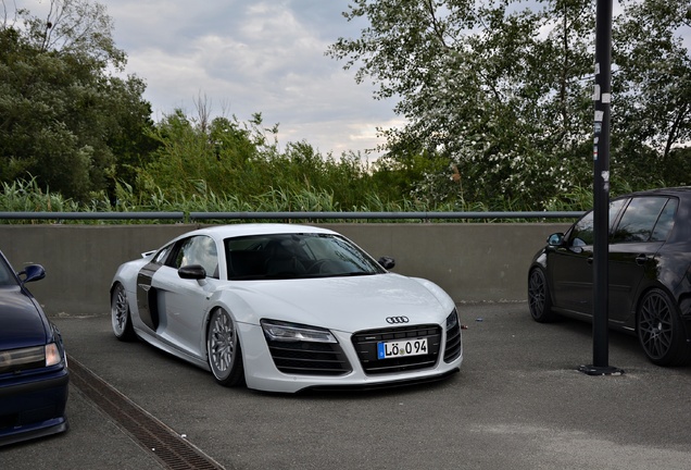 Audi R8 V10 Plus 2013