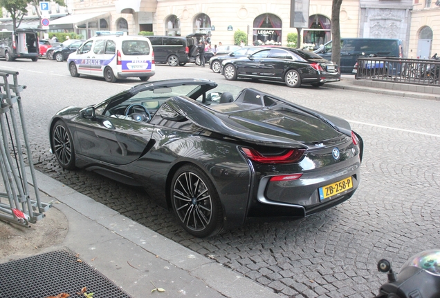 BMW i8 Roadster