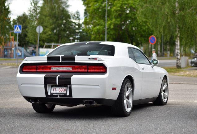 Dodge Challenger SRT-8 392