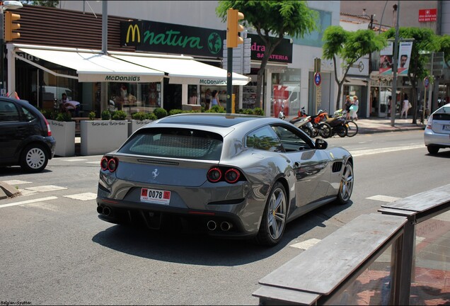 Ferrari GTC4Lusso