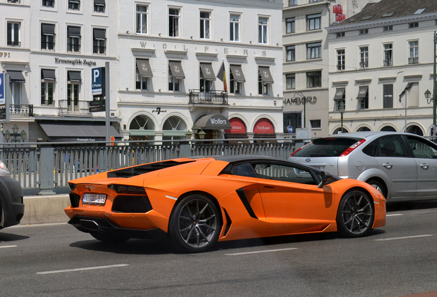 Lamborghini Aventador LP700-4