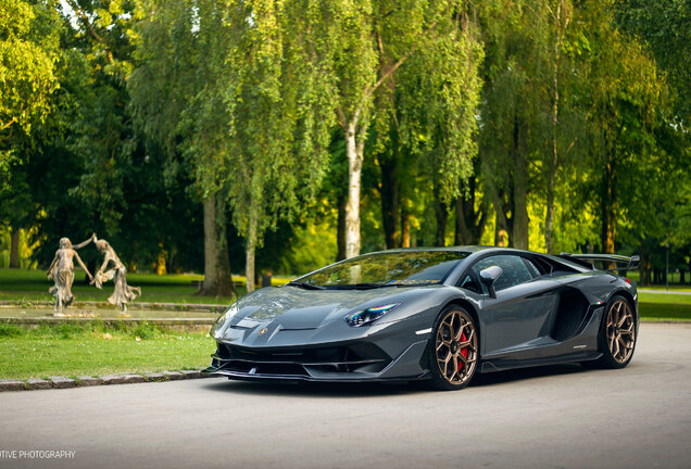 Lamborghini Aventador LP770-4 SVJ