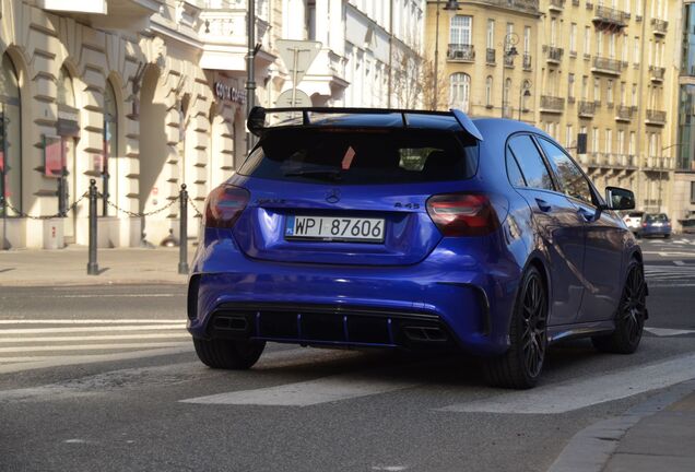 Mercedes-AMG A 45 W176 2015