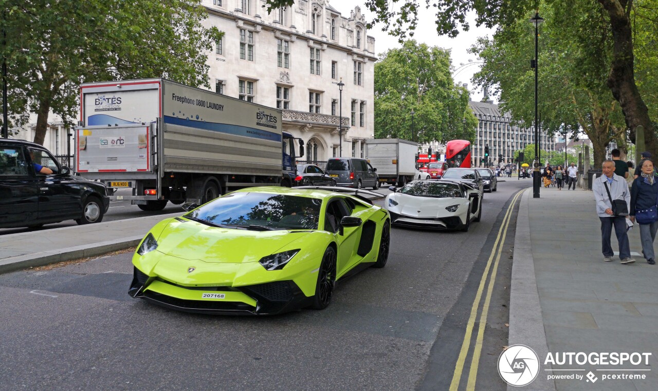 Lamborghini Aventador LP750-4 SuperVeloce