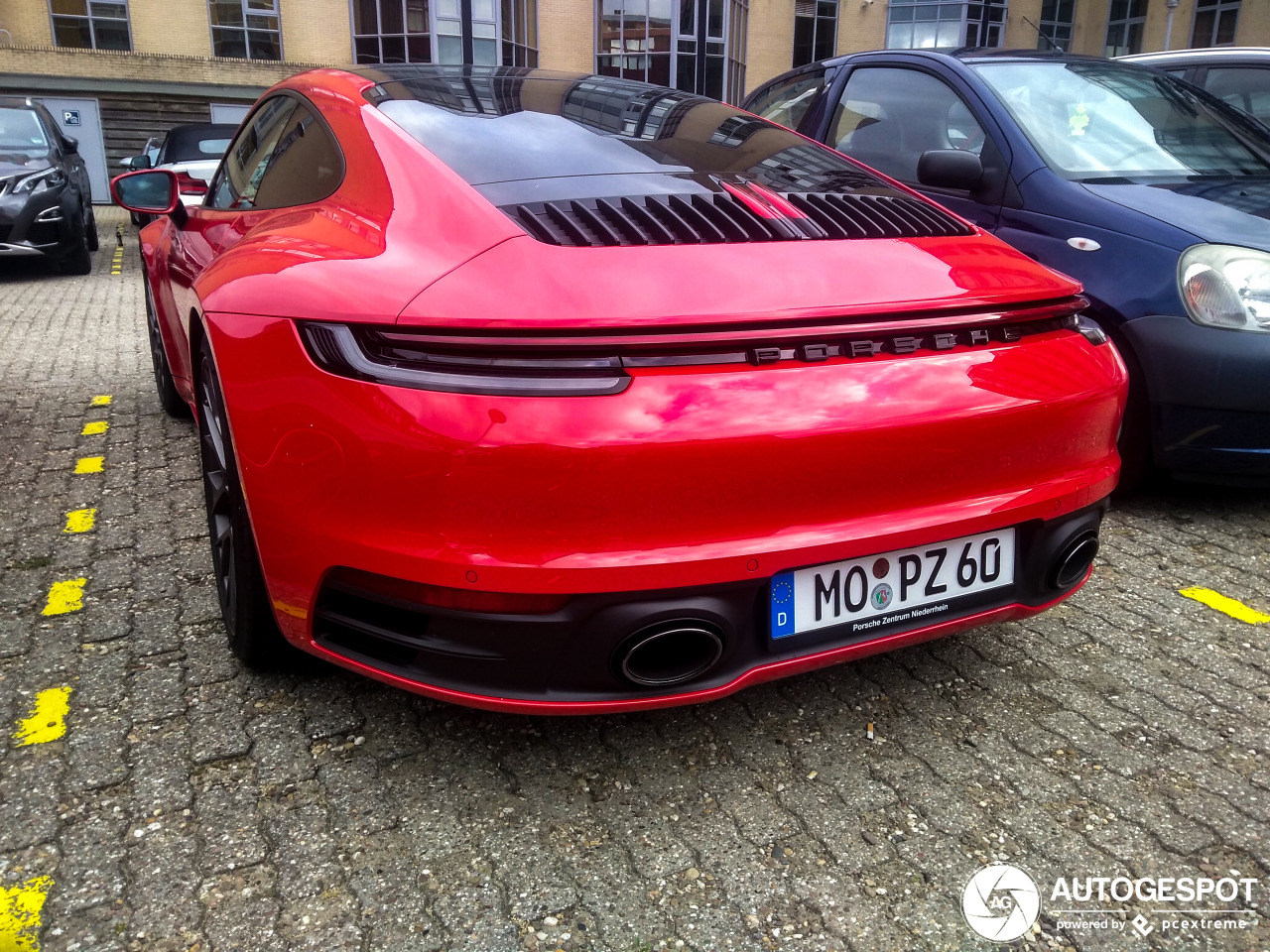 Porsche 992 Carrera 4S