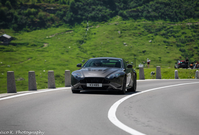 Aston Martin V12 Vantage AMR