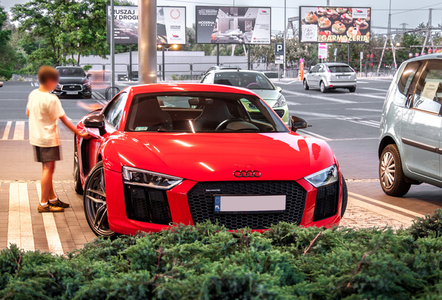 Audi R8 V10 Plus 2015