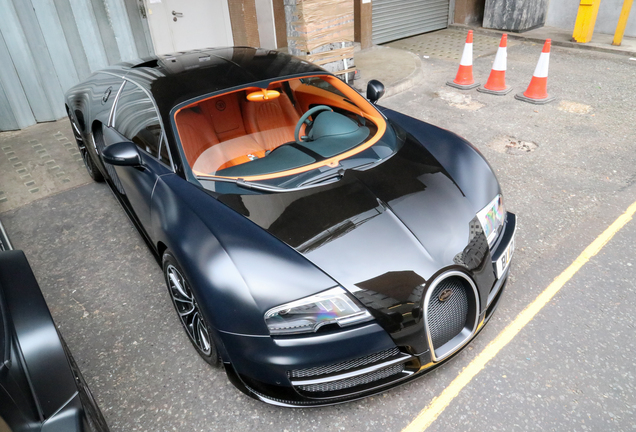 Bugatti Veyron 16.4 Super Sport Sang Noir