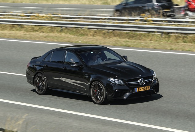 Mercedes-AMG E 63 S W213