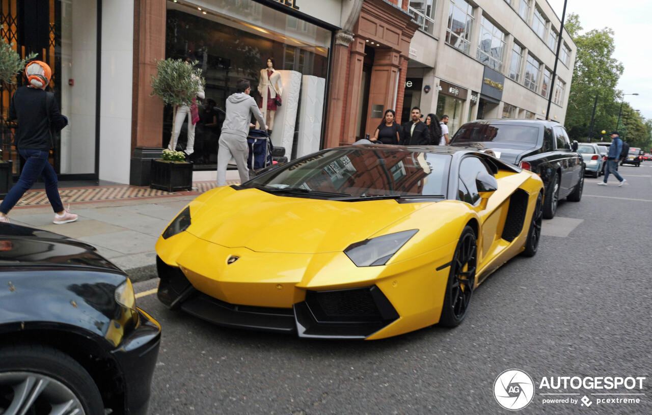 Lamborghini Aventador LP700-4