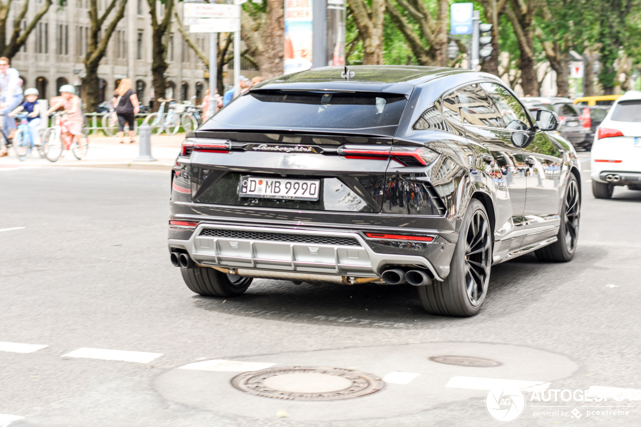 Lamborghini Urus