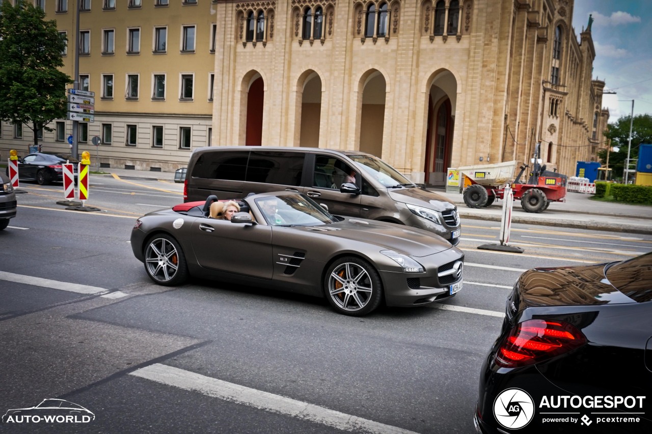 Mercedes-Benz SLS AMG Roadster