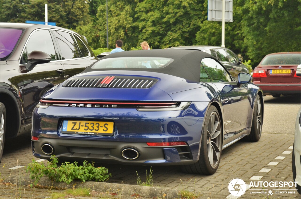 Porsche 992 Carrera 4S Cabriolet