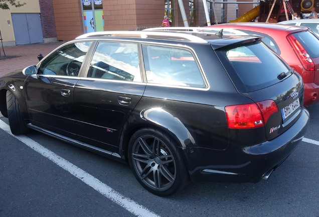 Audi RS4 Avant B7