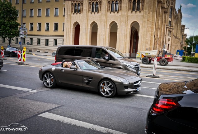 Mercedes-Benz SLS AMG Roadster