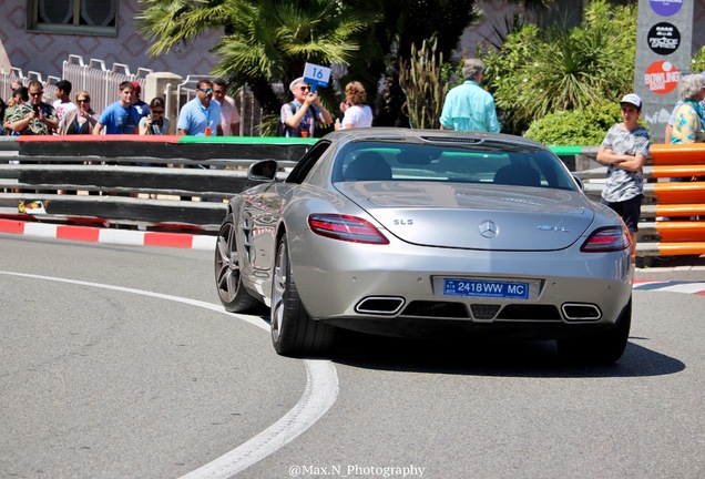 Mercedes-Benz SLS AMG