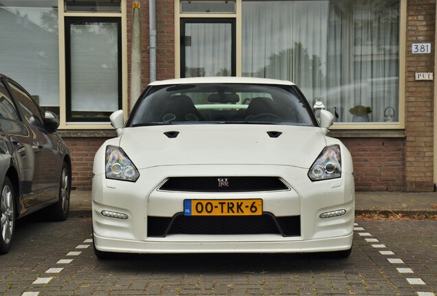 Nissan GT-R 2012