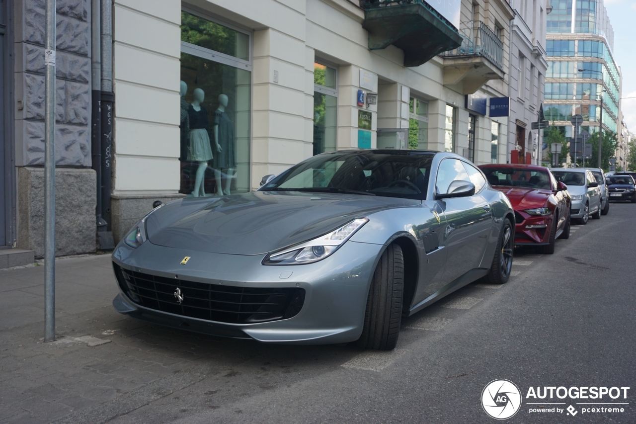 Ferrari GTC4Lusso