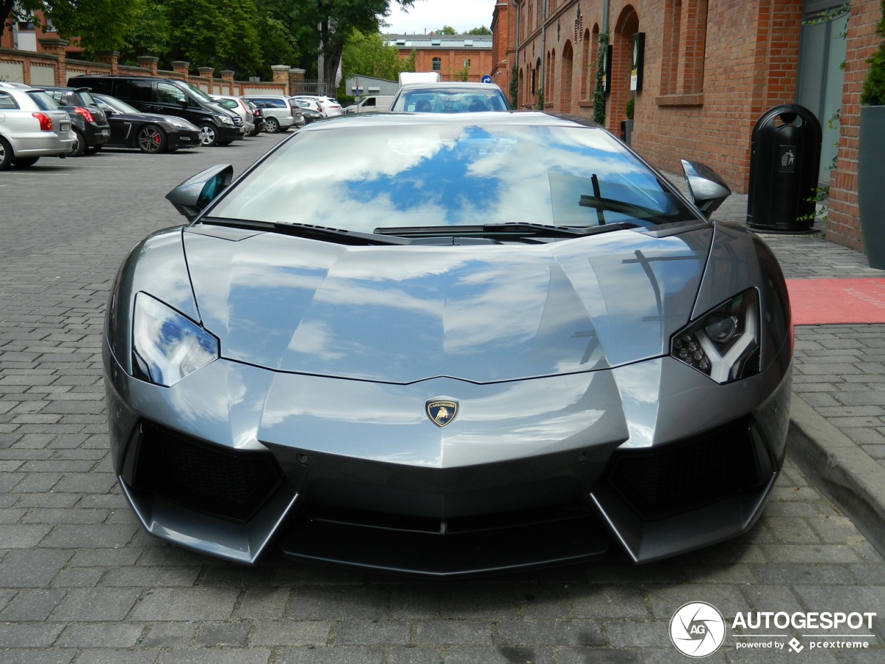 Lamborghini Aventador LP700-4