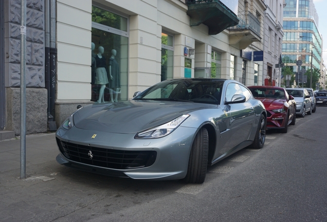 Ferrari GTC4Lusso