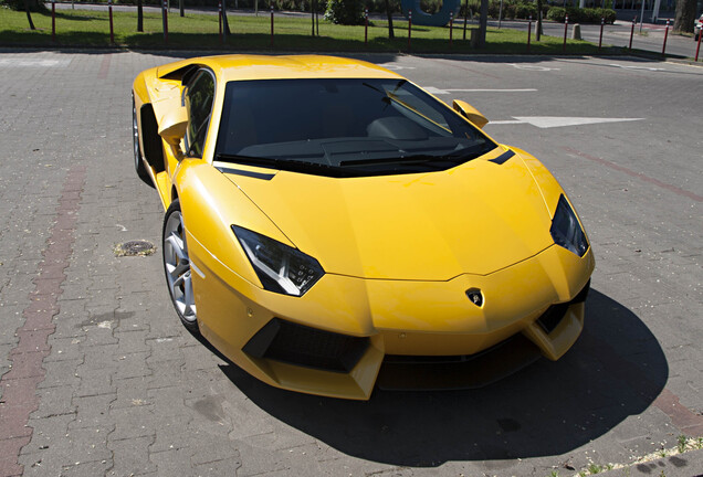 Lamborghini Aventador LP700-4