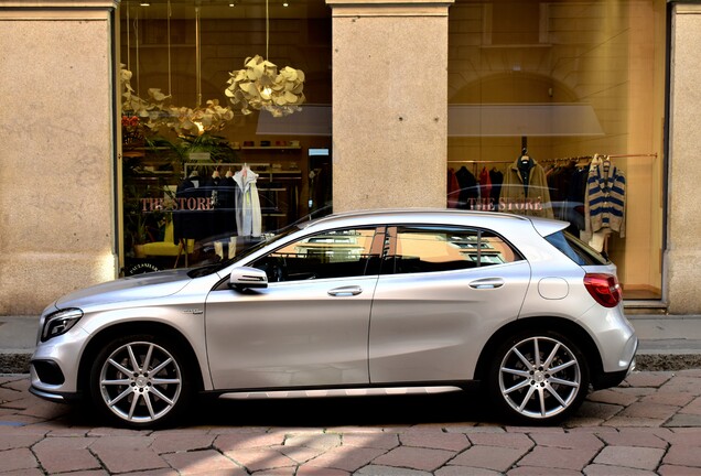 Mercedes-AMG GLA 45 X156