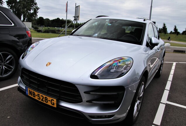 Porsche 95B Macan Turbo MkI