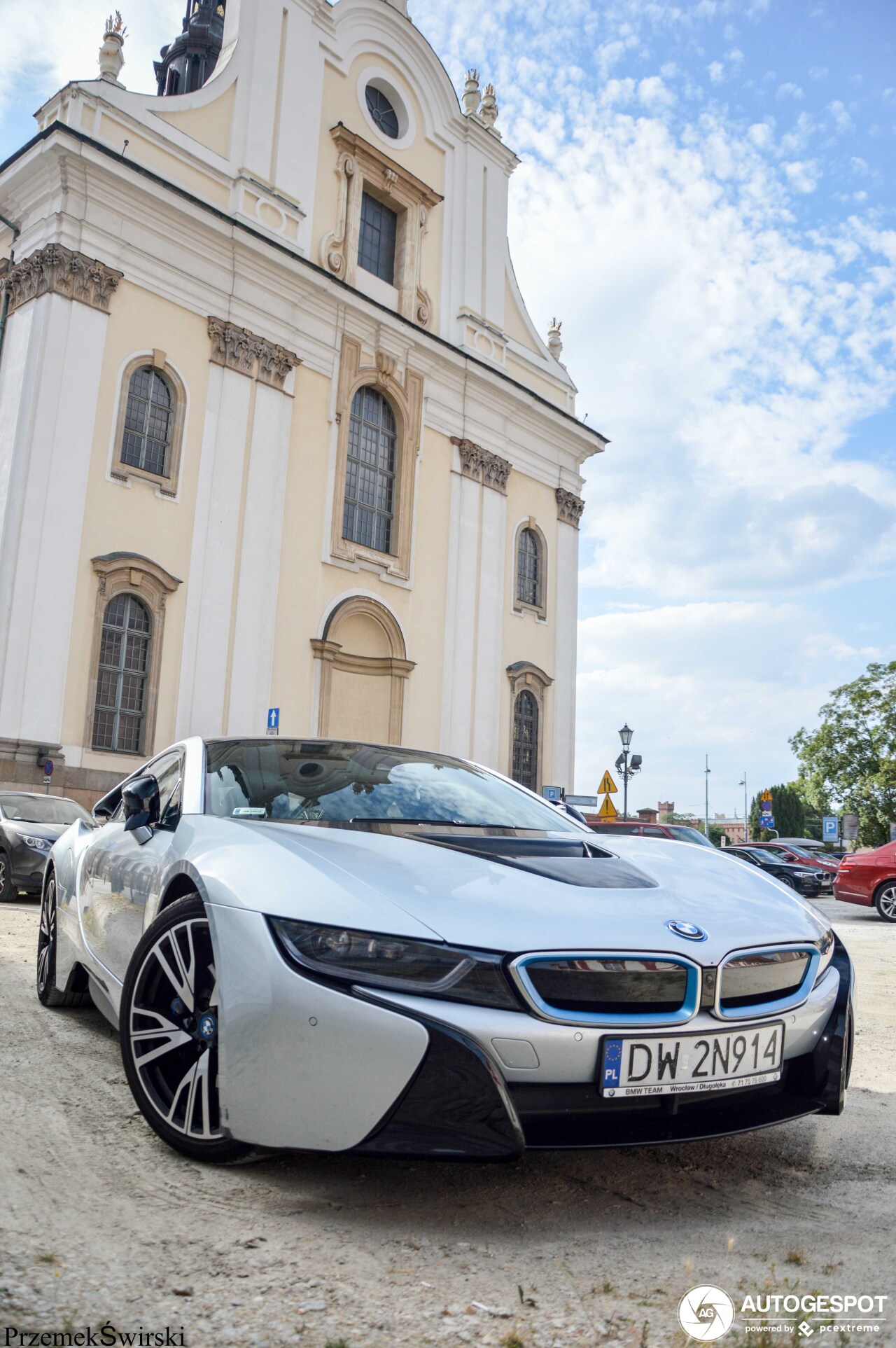 BMW i8