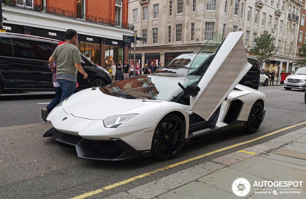 Lamborghini Aventador LP720-4 Roadster 50° Anniversario