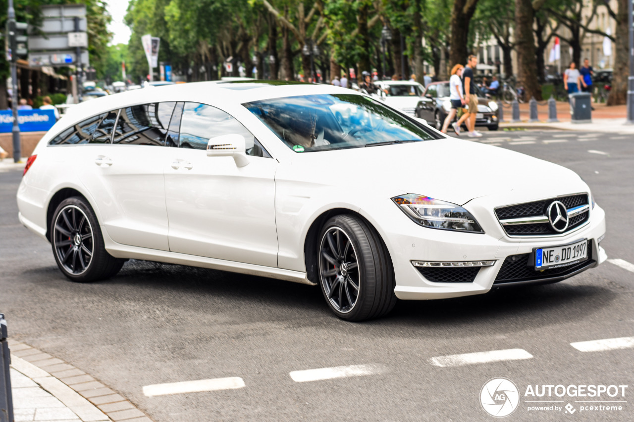 Mercedes-Benz CLS 63 AMG X218 Shooting Brake