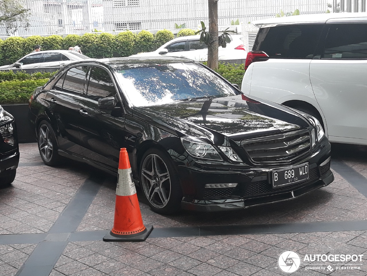 Mercedes-Benz E 63 AMG W212 V8 Biturbo