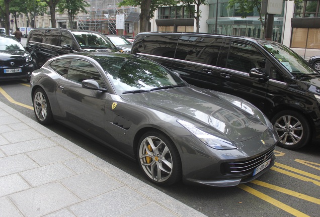 Ferrari GTC4Lusso T