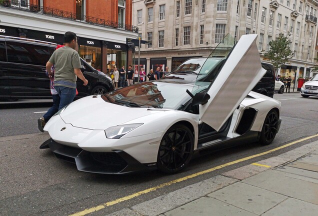 Lamborghini Aventador LP720-4 Roadster 50° Anniversario