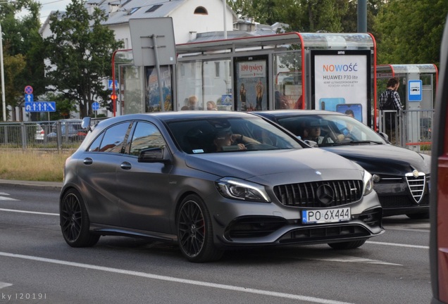 Mercedes-AMG A 45 W176 2015