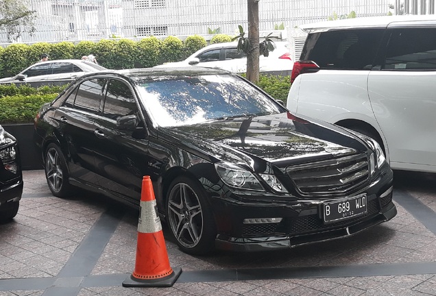 Mercedes-Benz E 63 AMG W212 V8 Biturbo