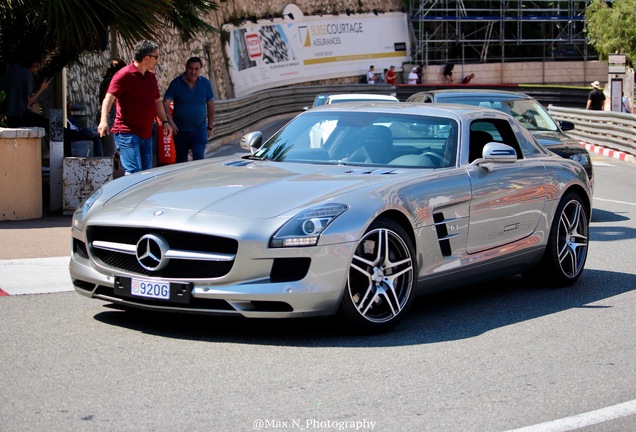 Mercedes-Benz SLS AMG