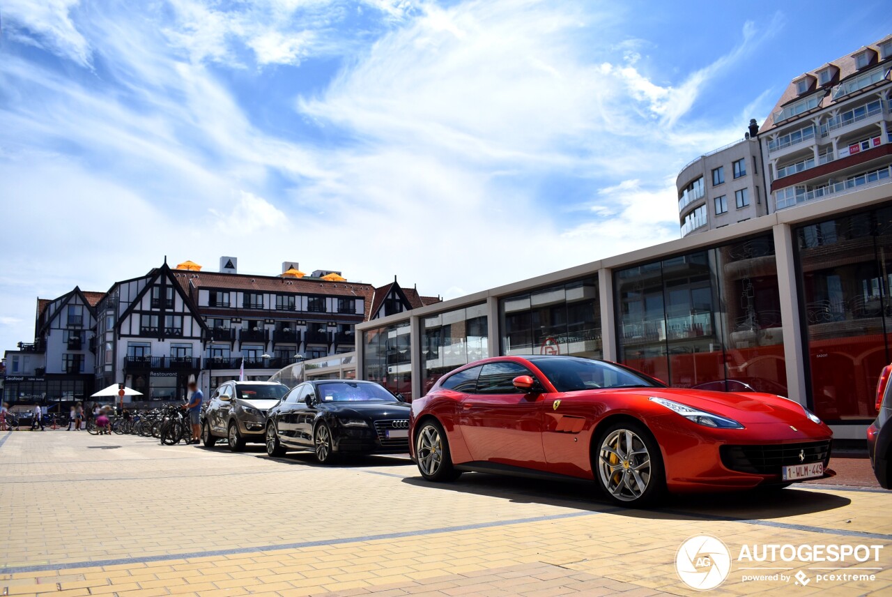 Ferrari GTC4Lusso T