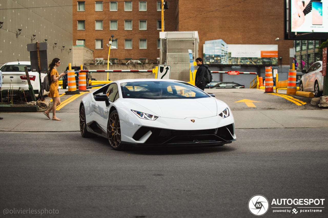 Lamborghini Huracán LP640-4 Performante