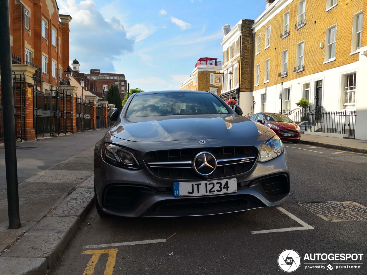 Mercedes-AMG E 63 S W213