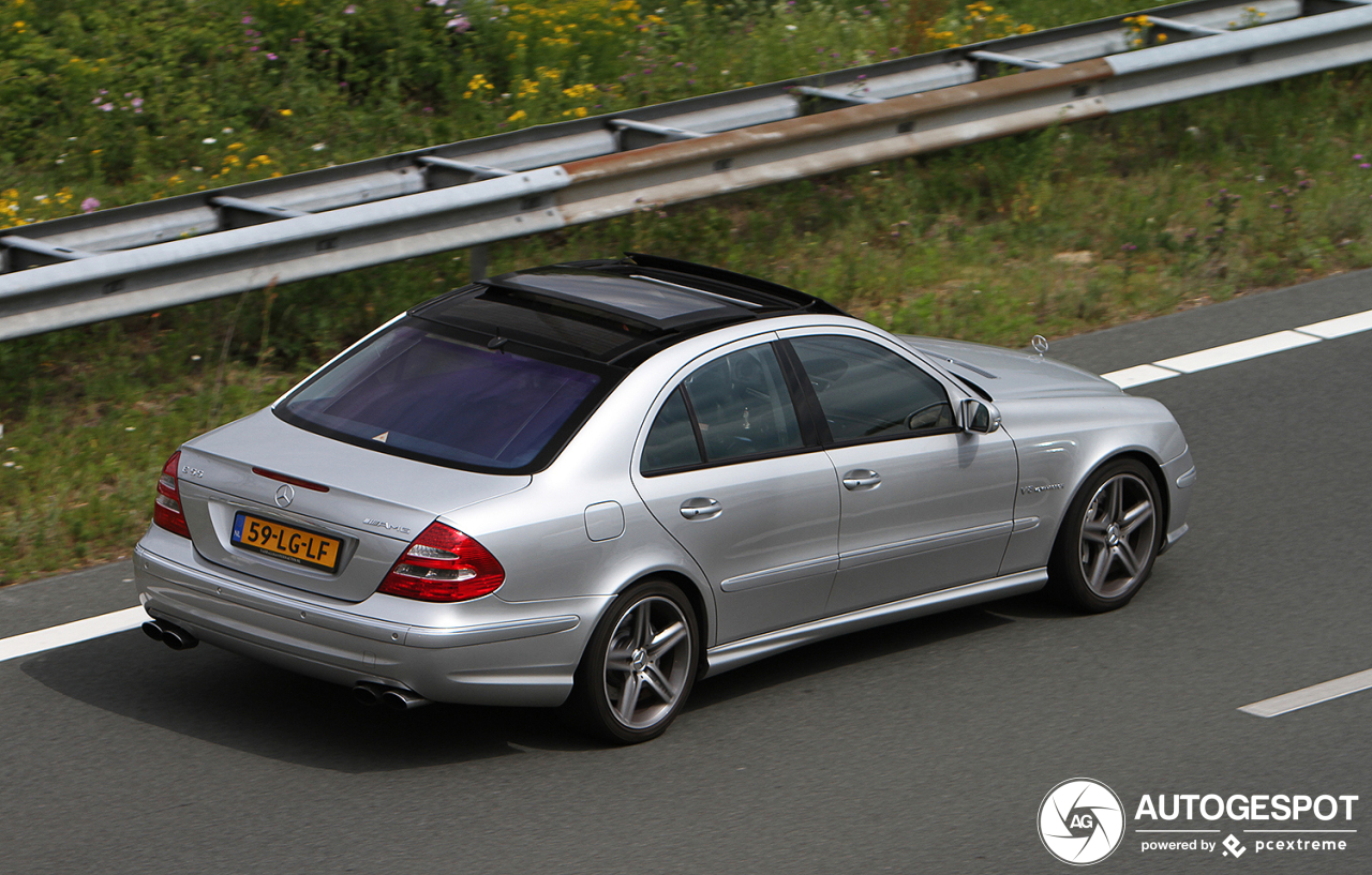 Mercedes-Benz E 55 AMG