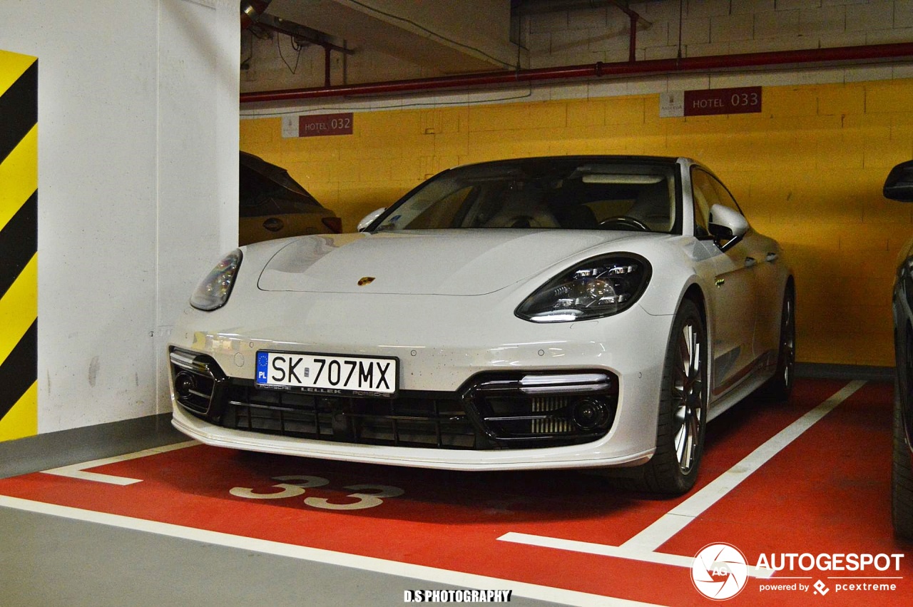 Porsche 971 Panamera Turbo S E-Hybrid