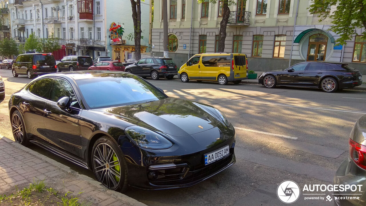 Porsche 971 Panamera Turbo S E-Hybrid