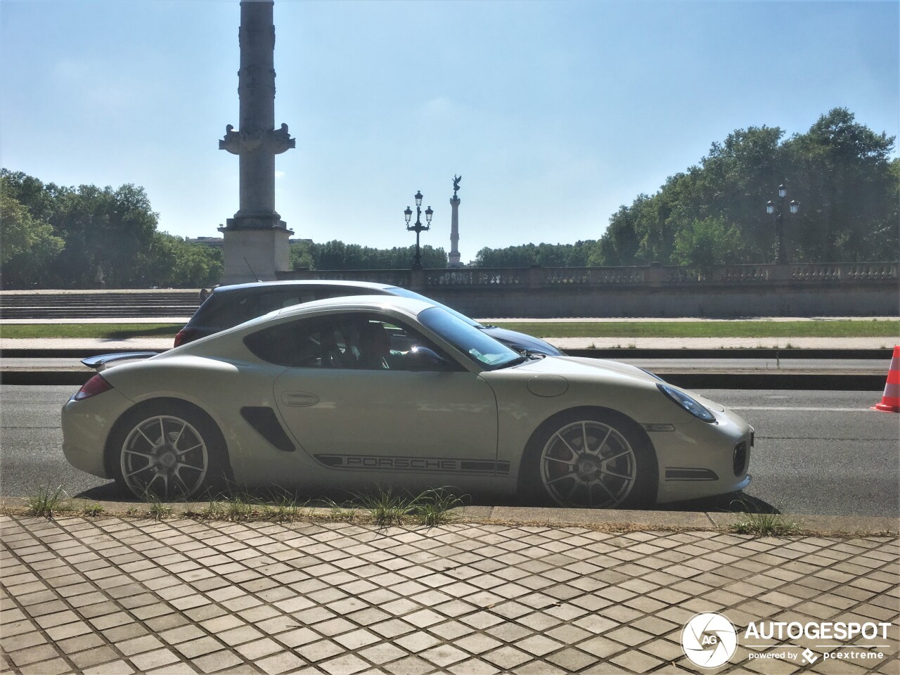 Porsche 987 Cayman R