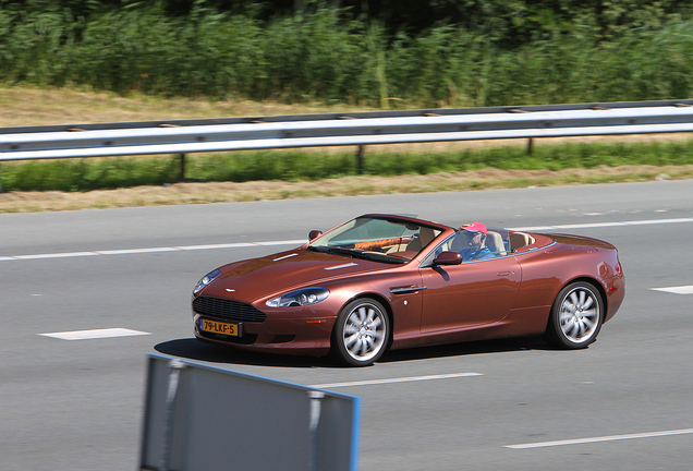 Aston Martin DB9 Volante